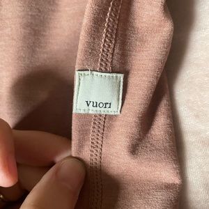 Vuori leggings size medium